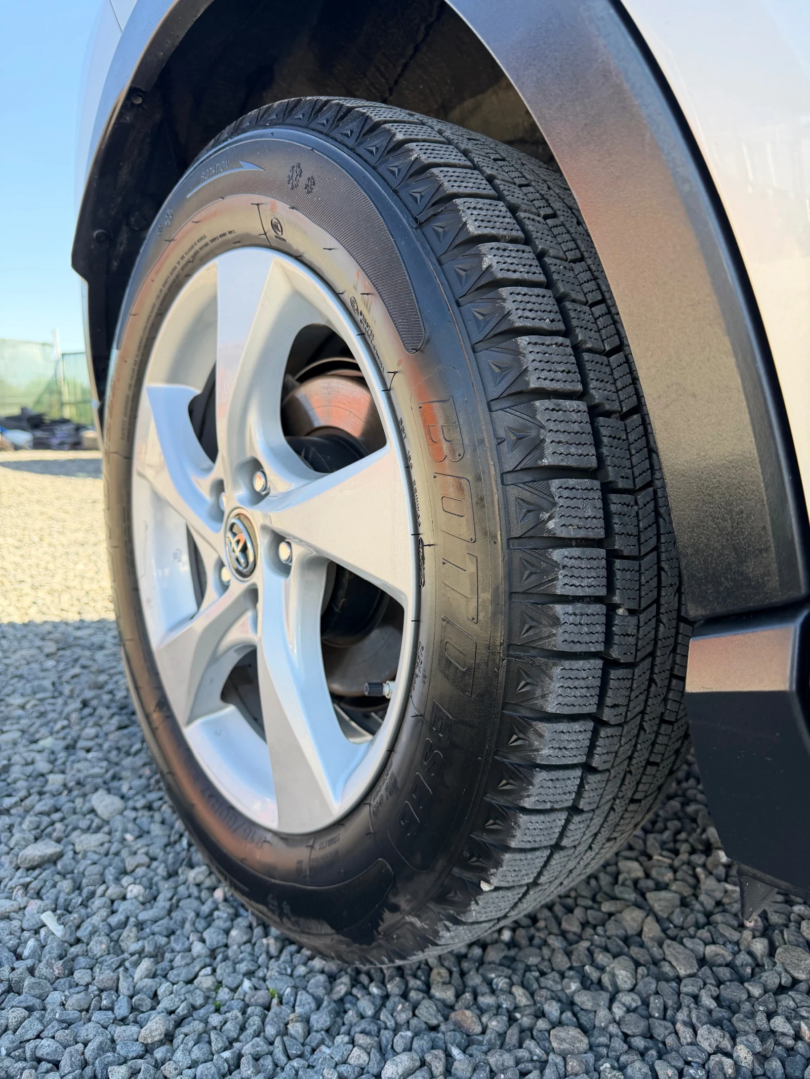 Toyota C-HR 1.8 Бензин-Хибрид, снимка 15 - Автомобили и джипове - 53800371