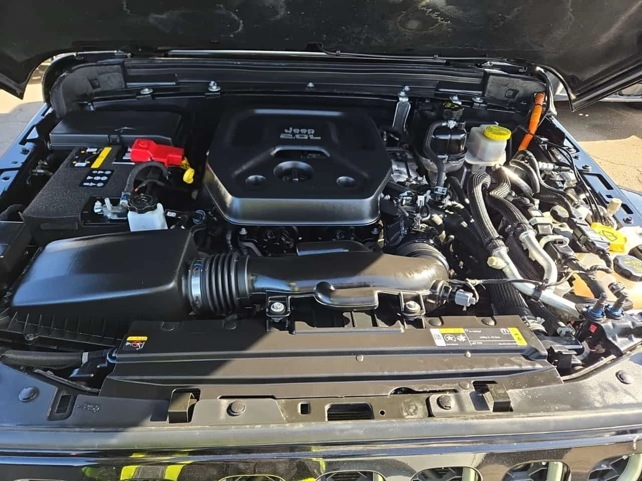 Jeep Wrangler * Unlimited Sahara * CARFAX * 2 КЛЮЧА * KEYLESS * , снимка 16 - Автомобили и джипове - 54042639