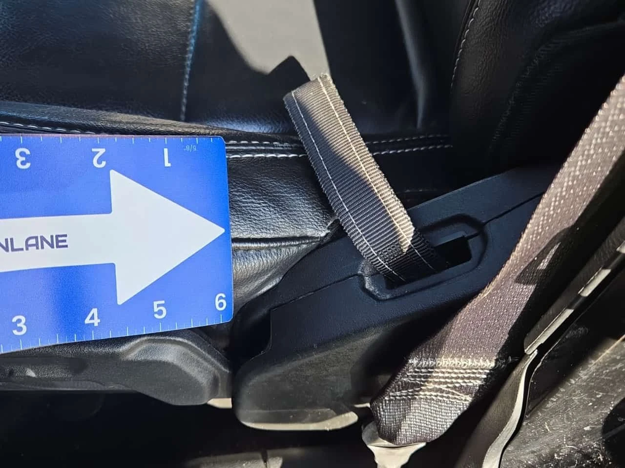 Jeep Wrangler * Unlimited Sahara * CARFAX * 2 КЛЮЧА * KEYLESS * , снимка 15 - Автомобили и джипове - 54042639