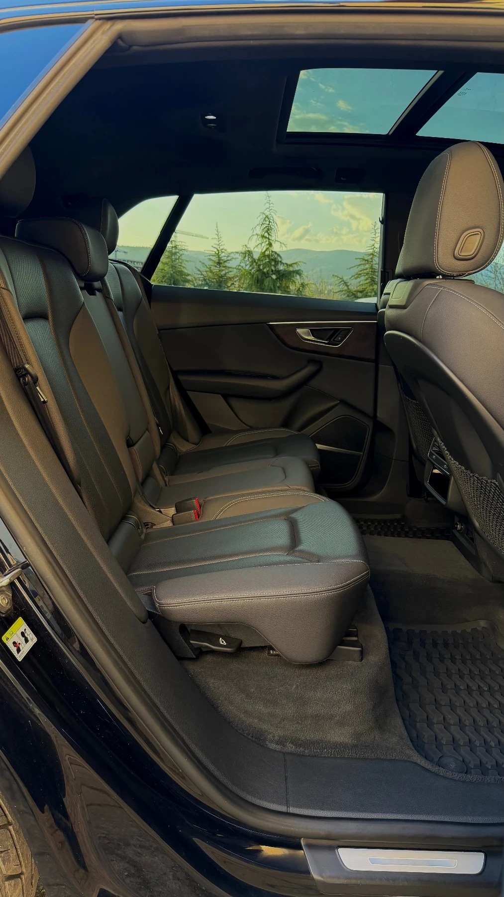 Audi Q8 * SQ8* BANG* KEYLESS* , снимка 11 - Автомобили и джипове - 54128757