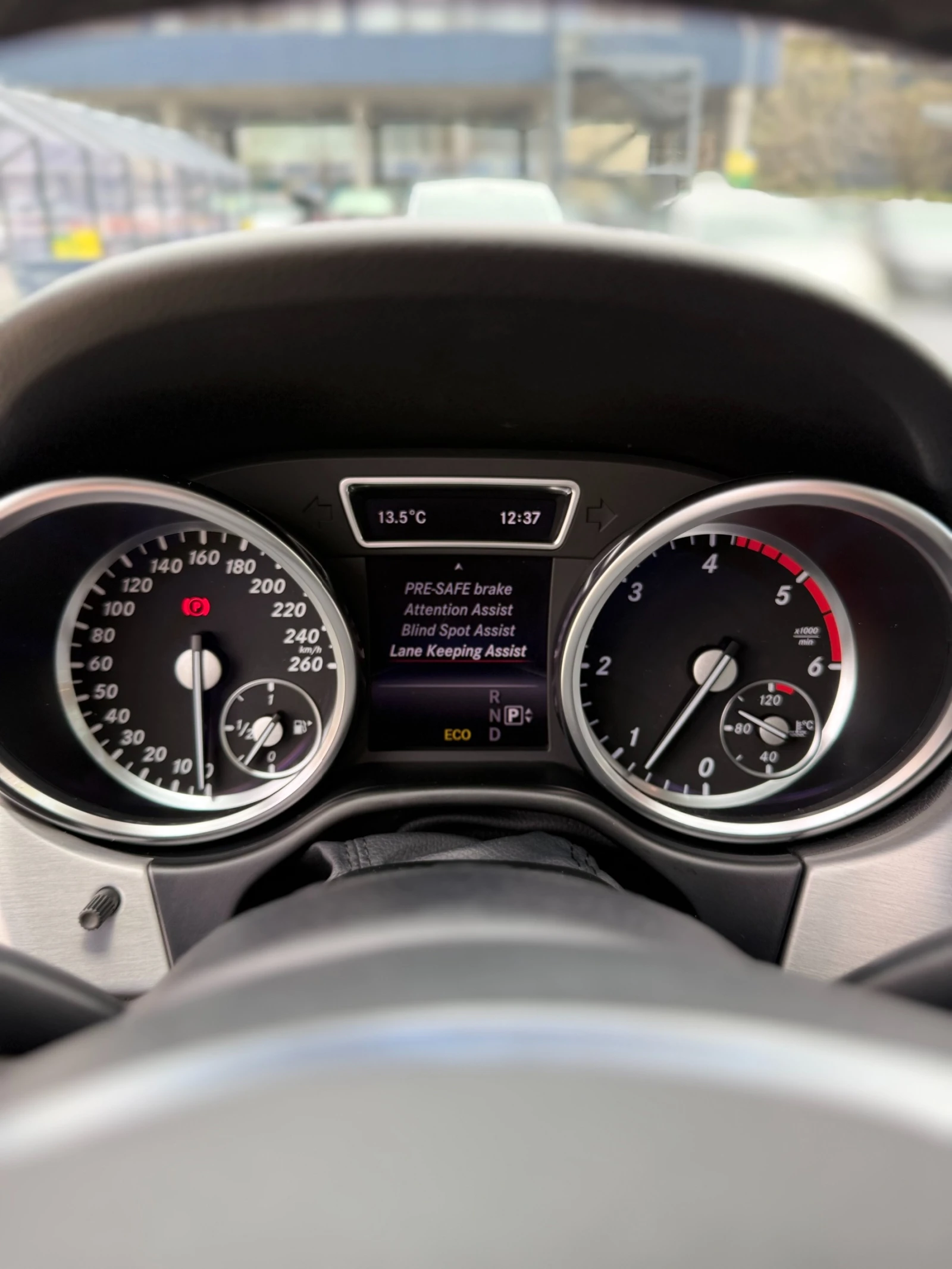 Mercedes-Benz ML 350 FULL ПЕЧКА, ПРУЖИНИ, БЕЗУПРЕЧНА!, снимка 10 - Автомобили и джипове - 54221418