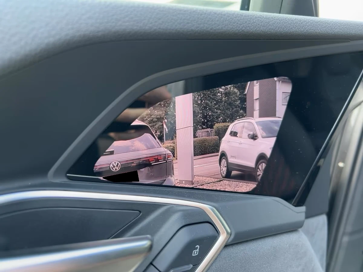 Audi SQ8 E- TRON QUATTRO HEAD UP 360 CAMERA , снимка 14 - Автомобили и джипове - 54342247