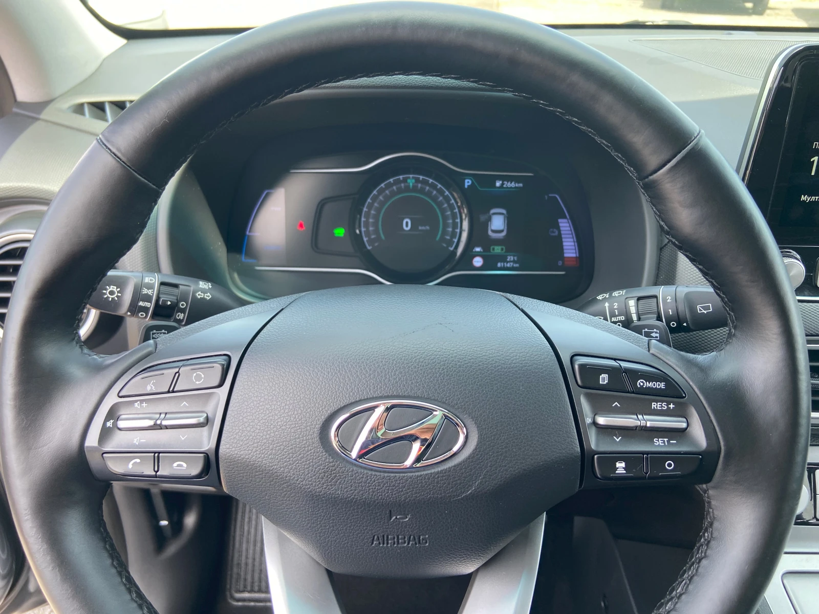 Hyundai Kona 64kw-204кс-Термо помпа!, снимка 9 - Автомобили и джипове - 54508171