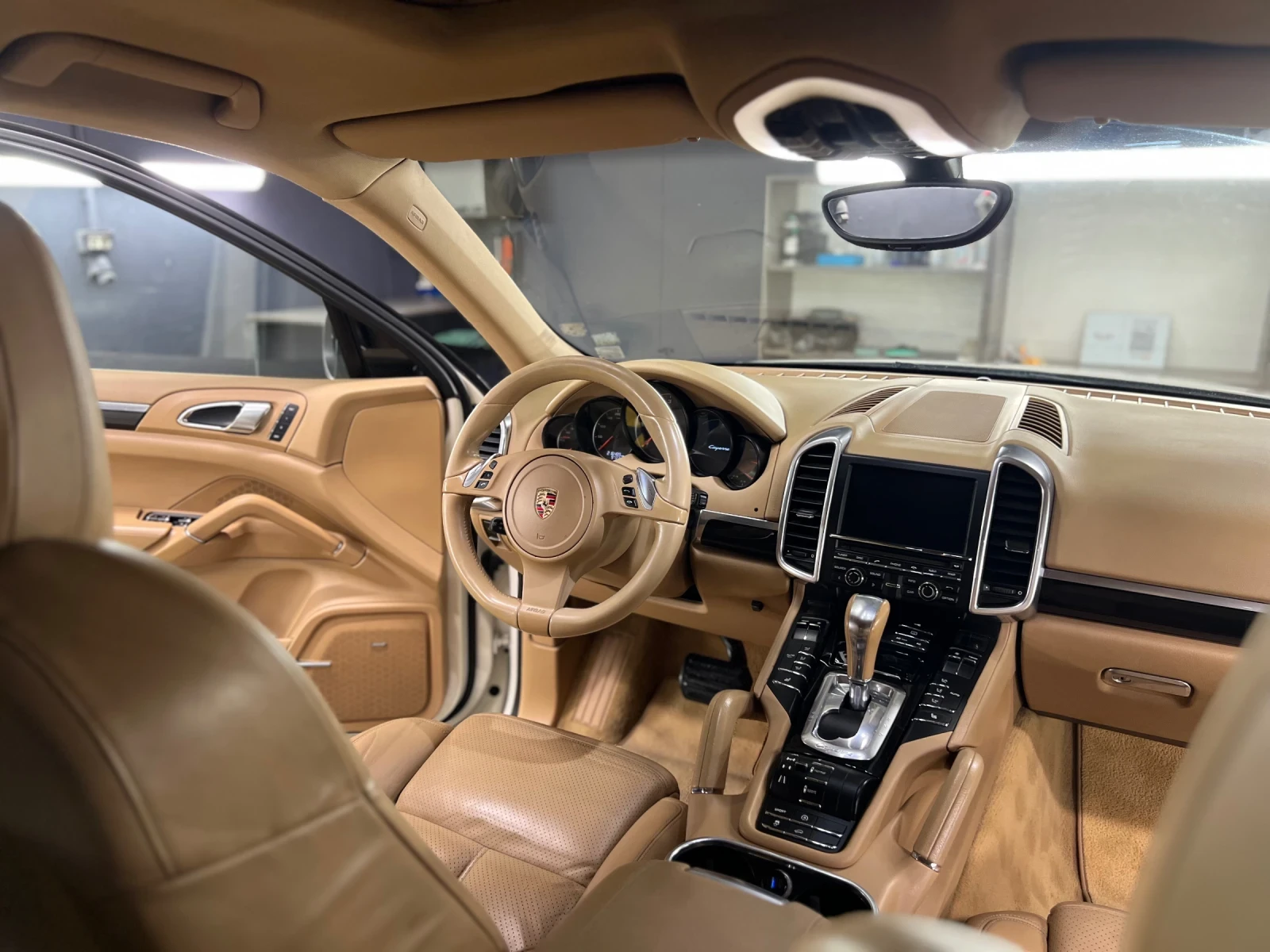 Porsche Cayenne 3.0 TDI, снимка 13 - Автомобили и джипове - 54575003