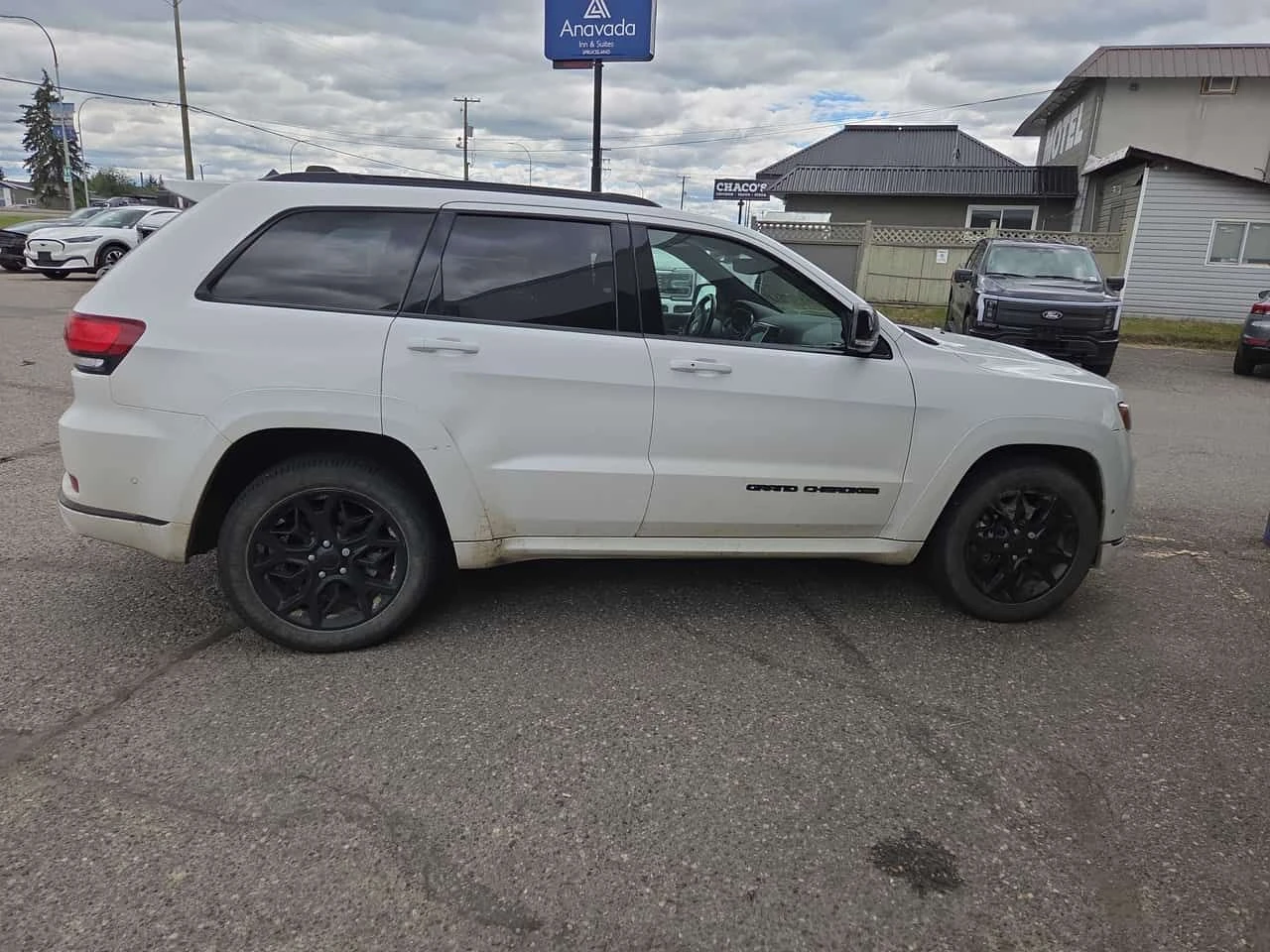 Jeep Grand cherokee * Limited X * АВТОКРЕДИТ БЕЗ ПЪРВОНАЧАЛНА* , снимка 3 - Автомобили и джипове - 54952359
