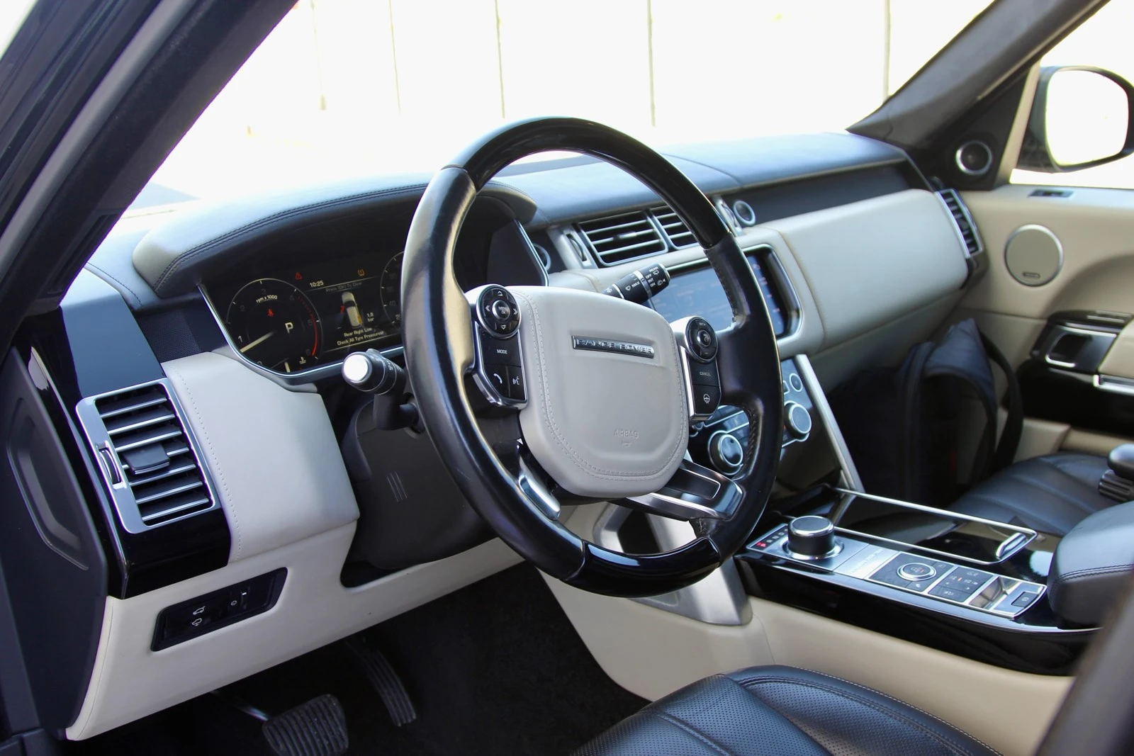 Land Rover Range rover 4.4SDV8* AUTOBIOGRAPHY* , снимка 9 - Автомобили и джипове - 54967532