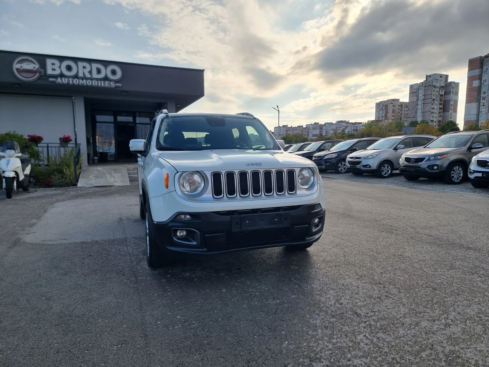 Jeep Renegade 2.0MULTI JET 16V, снимка 9 - Автомобили и джипове - 56527842