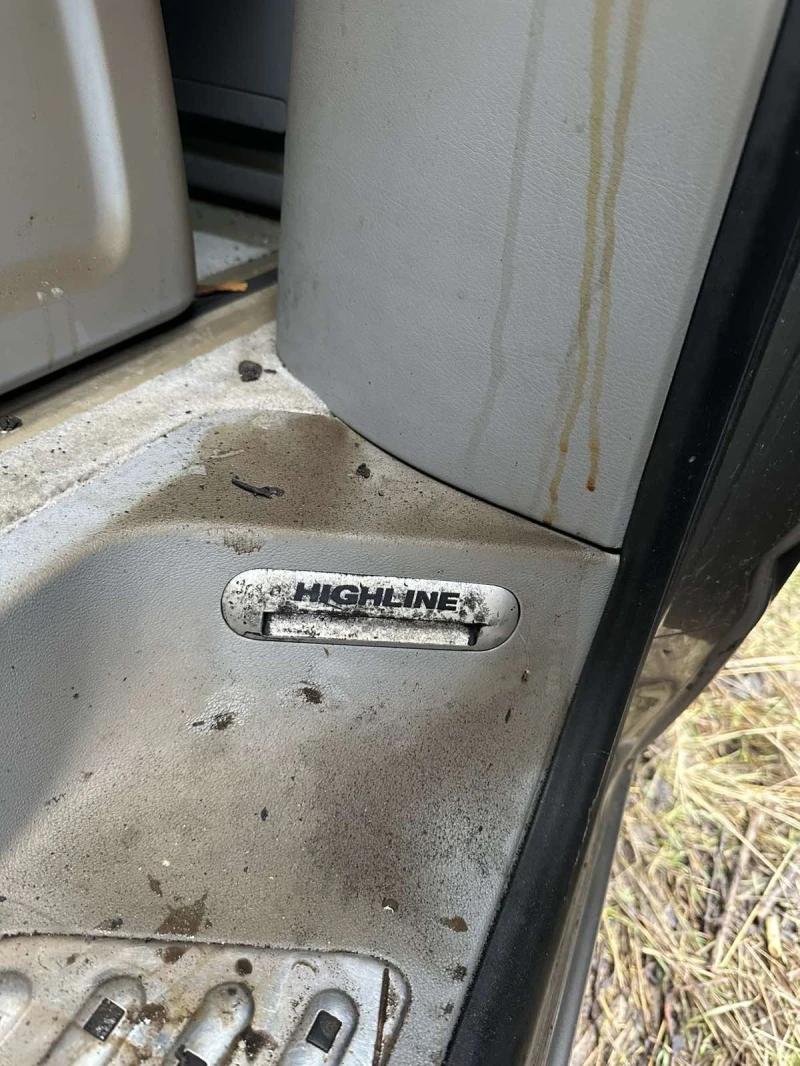 VW California, снимка 4 - Бусове и автобуси - 52700157