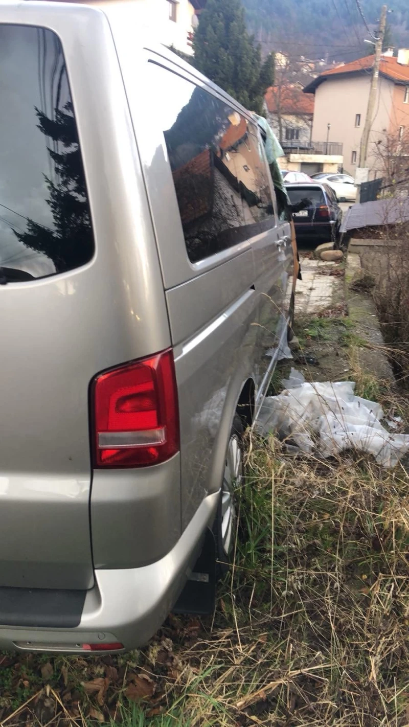 VW California, снимка 2 - Бусове и автобуси - 52700157