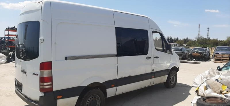 Mercedes-Benz Sprinter 211 2.2 CDI, снимка 4 - Бусове и автобуси - 28766904