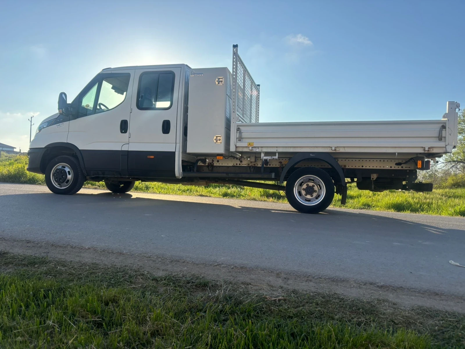 Iveco Daily, снимка 4 - Бусове и автобуси - 54708592