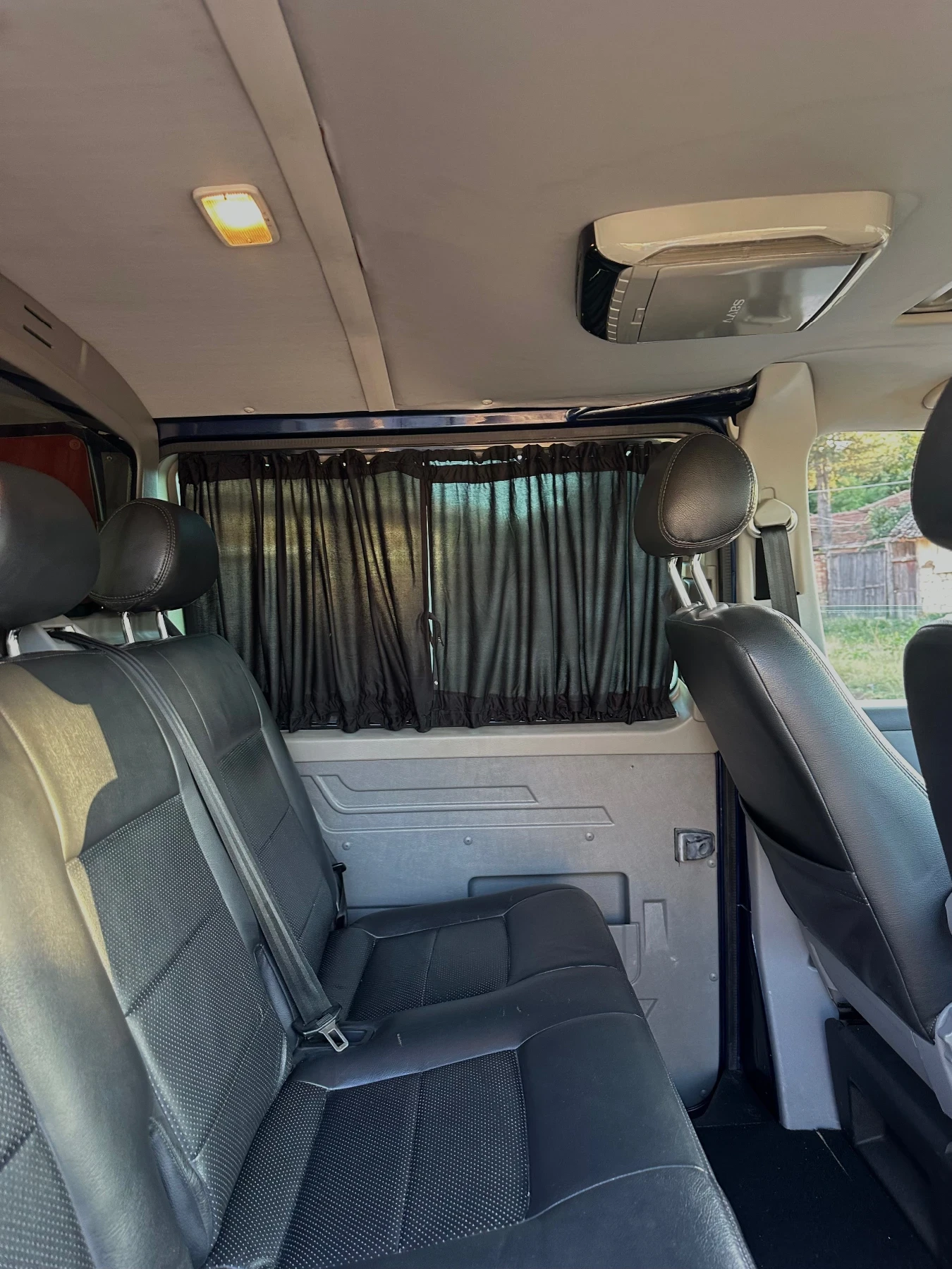 VW Caravelle 2.5 131 К.С. 2009, снимка 10 - Бусове и автобуси - 55848882