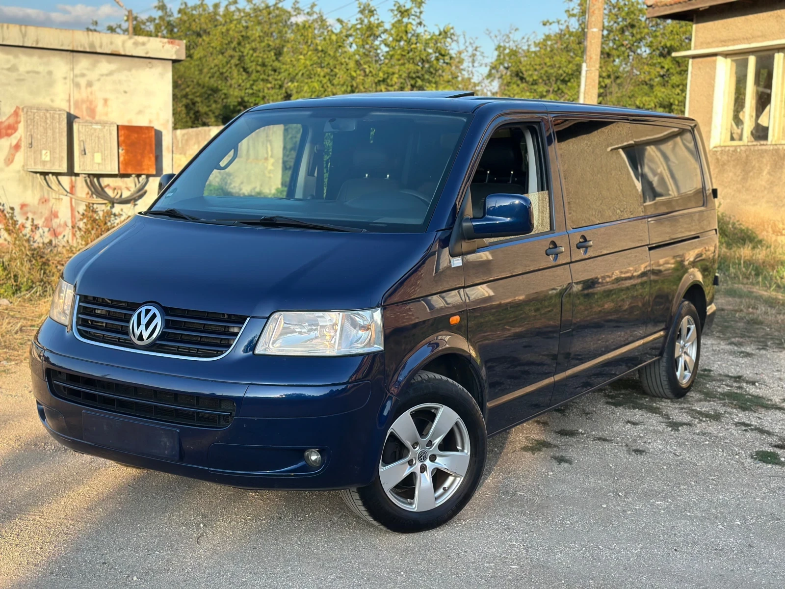 VW Caravelle 2.5 131 К.С. 2009
