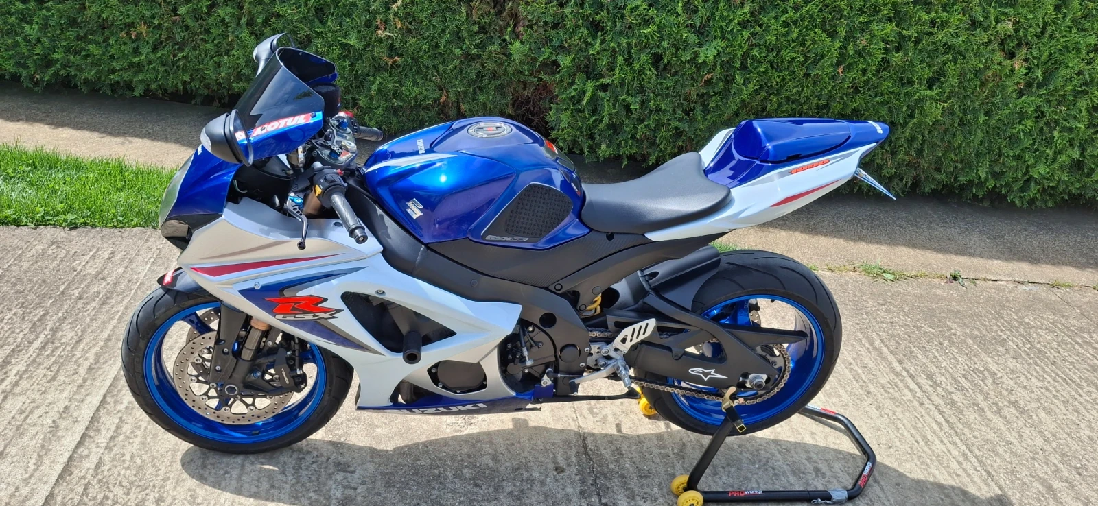 Suzuki Gsxr 1000 K8 - изображение 10