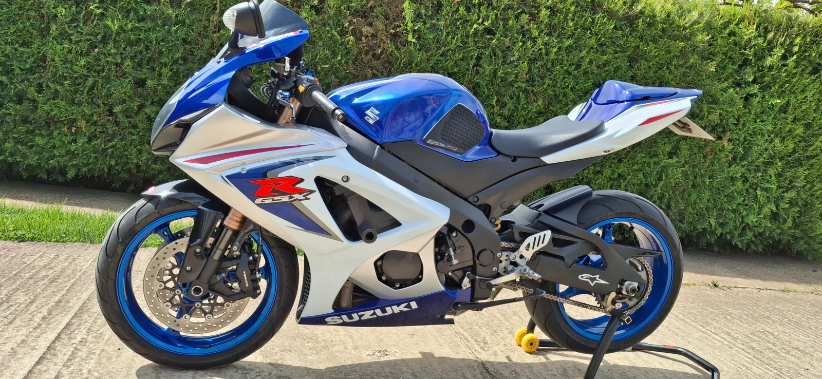 Suzuki Gsxr 1000 K8 - изображение 3