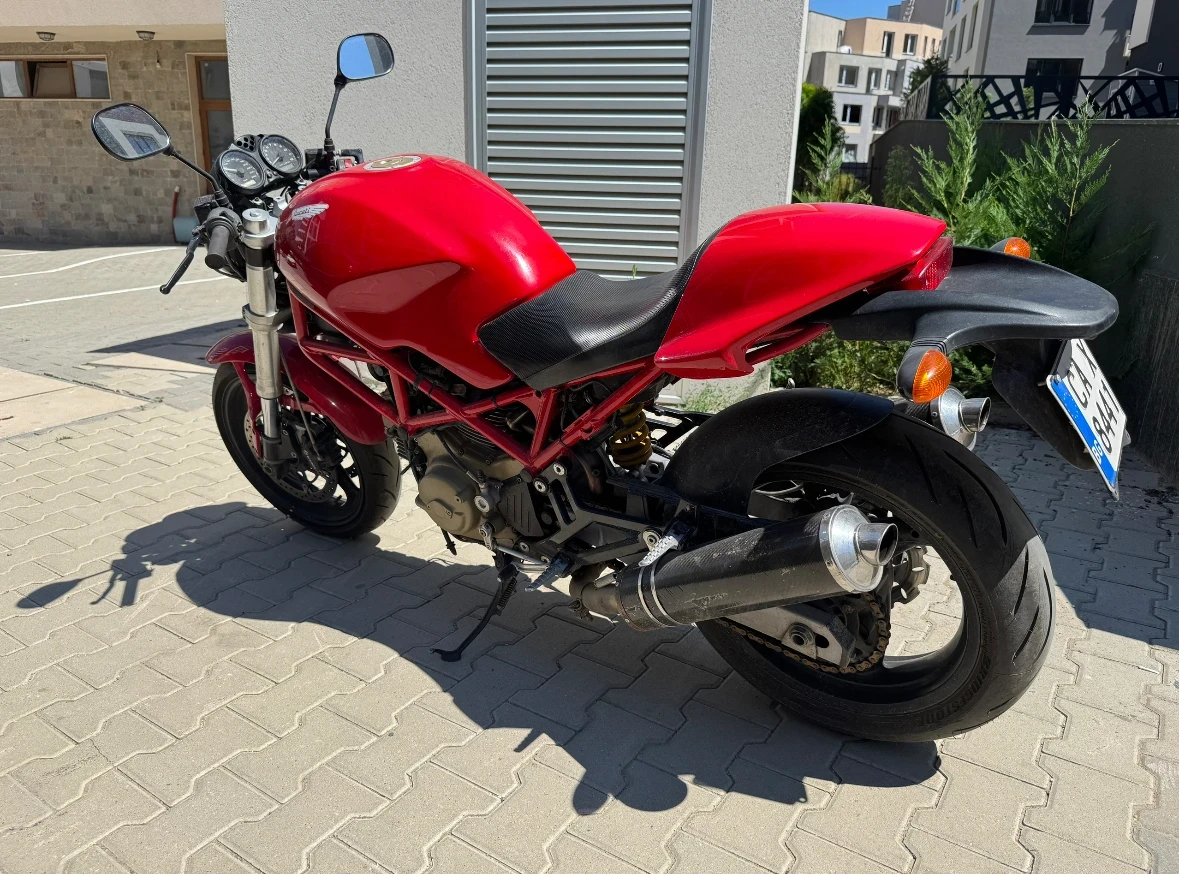 Ducati Monster 695