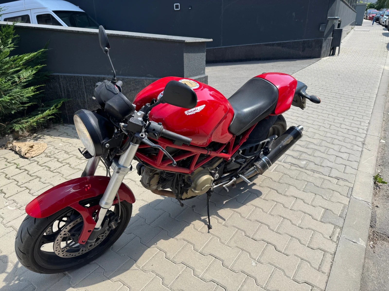 Ducati Monster 695
