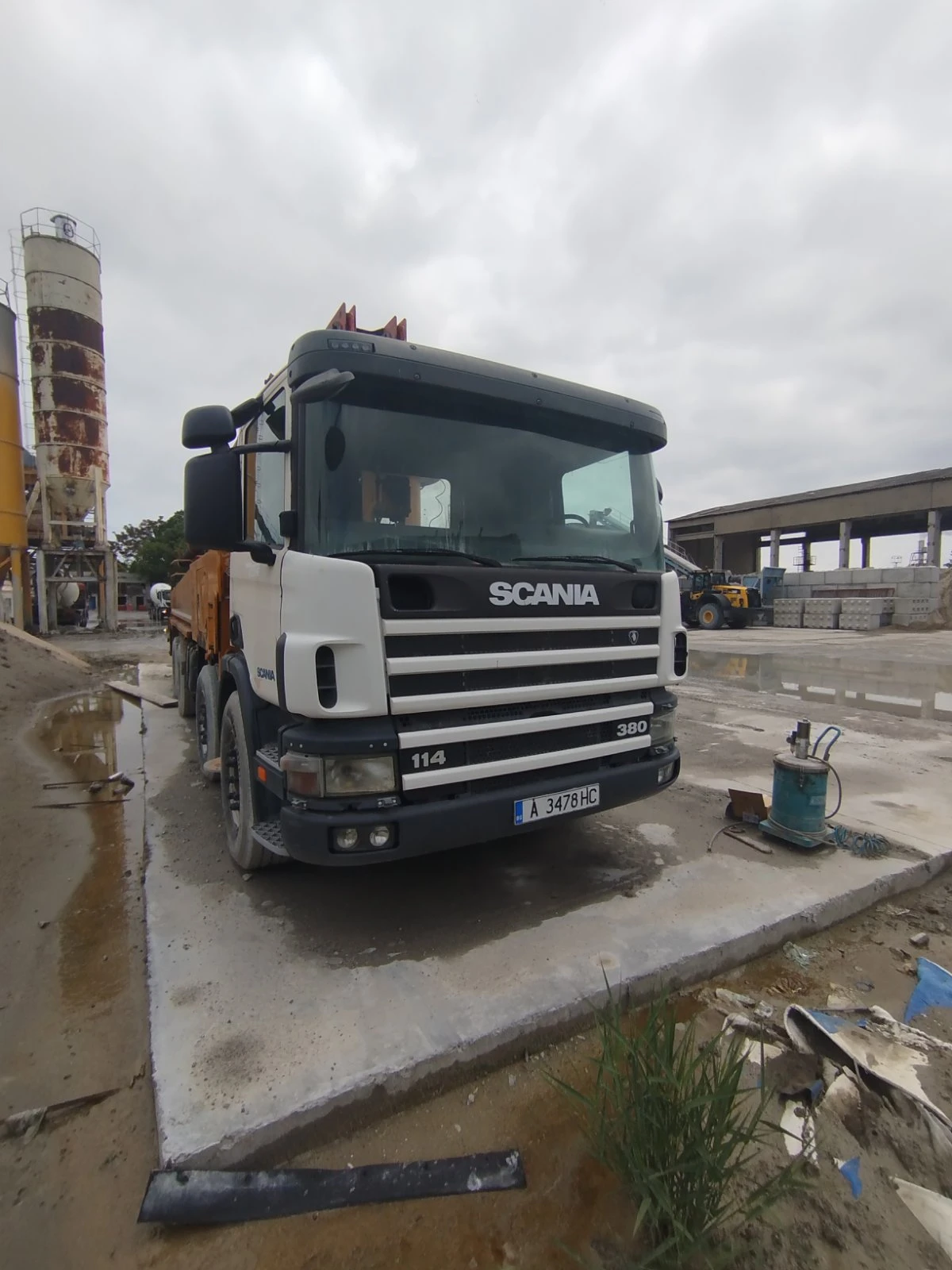 Бетон помпа Scania, снимка 3 - Индустриална техника - 54686062