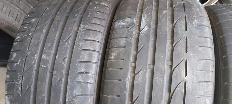 Гуми Летни 255/40R18, снимка 2 - Гуми и джанти - 33539058