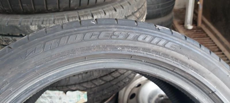 Гуми Летни 255/40R18, снимка 5 - Гуми и джанти - 33539058