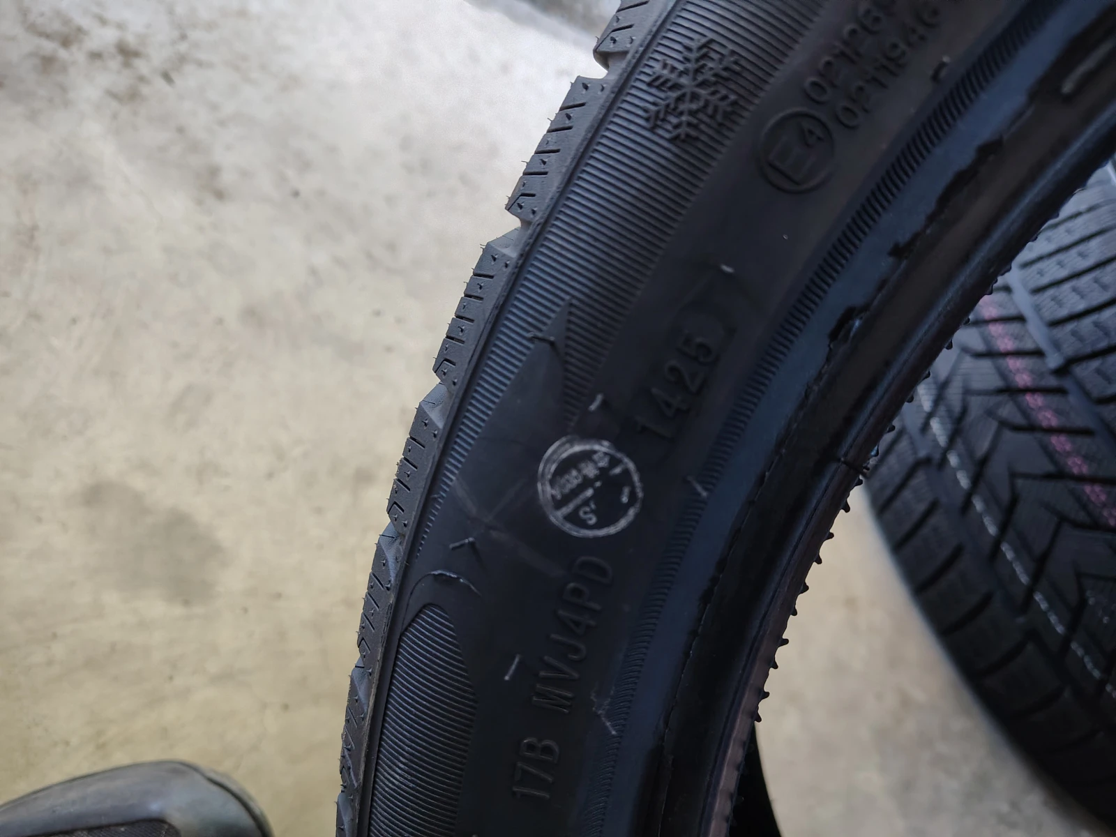  245/40R19 | Mobile.bg   10