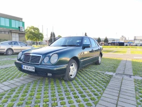 Mercedes-Benz E 200, снимка 11