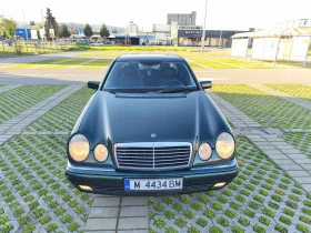 Mercedes-Benz E 200, снимка 1