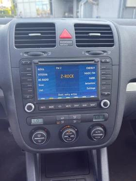 VW Golf 1.6 ТОП СЪСТОЯНИЕ, снимка 12