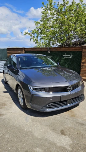 Opel Astra 1.2 Turbo , снимка 1