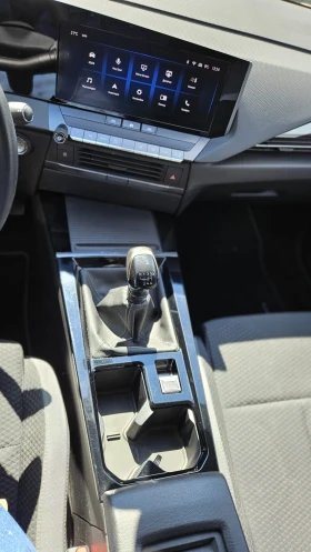 Opel Astra 1.2 Turbo , снимка 12