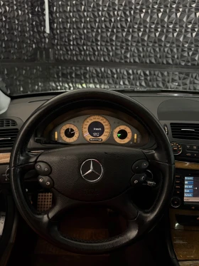 Mercedes-Benz E 320, снимка 15