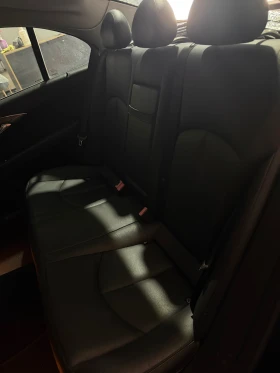 Mercedes-Benz E 320, снимка 16