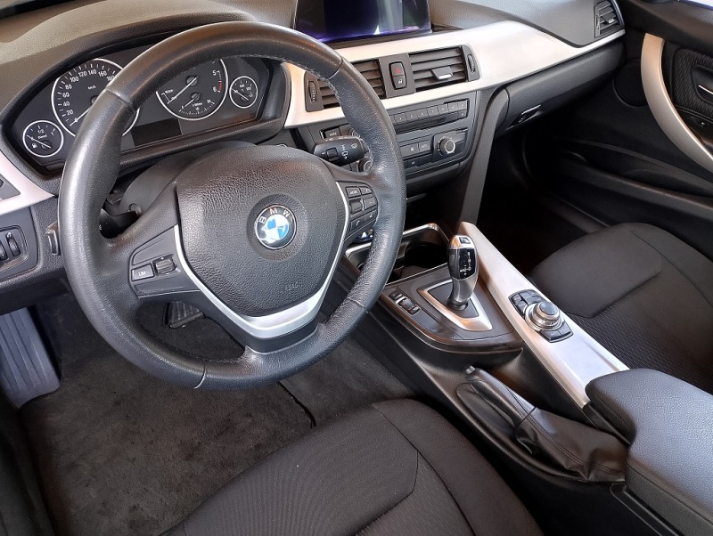 BMW 318 Автоматик, Навигация, снимка 6 - Автомобили и джипове - 46414512