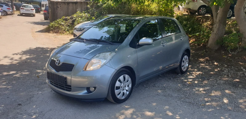 Toyota Yaris 1.3i НОВ ВНОС ИТАЛИЯ БЕЗ РЪЖДИ, снимка 1 - Автомобили и джипове - 46896572