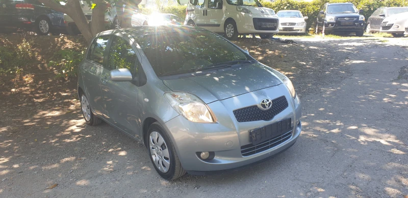 Toyota Yaris 1.3i НОВ ВНОС ИТАЛИЯ БЕЗ РЪЖДИ, снимка 3 - Автомобили и джипове - 46896572