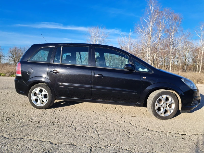 Opel Zafira 1.9CDTI, снимка 2 - Автомобили и джипове - 47791487