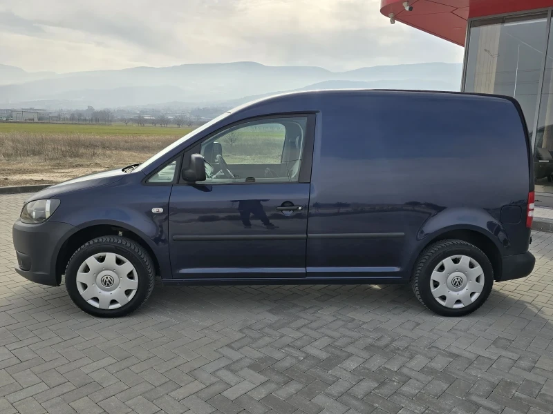 VW Caddy 1.6TDI/ТЕМПОМАТ/НАВИГАЦИЯ/КЛИМАТИК, снимка 4 - Автомобили и джипове - 48817247