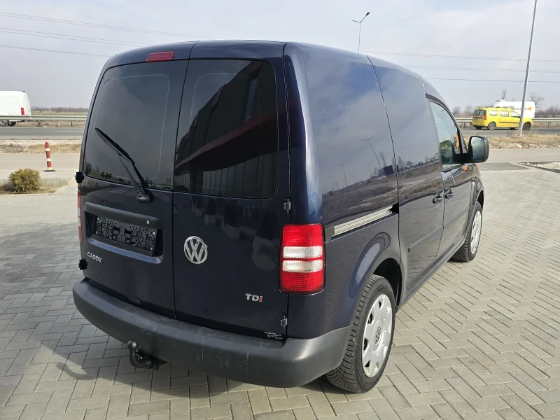 VW Caddy 1.6TDI/ТЕМПОМАТ/НАВИГАЦИЯ/КЛИМАТИК, снимка 8 - Автомобили и джипове - 48817247