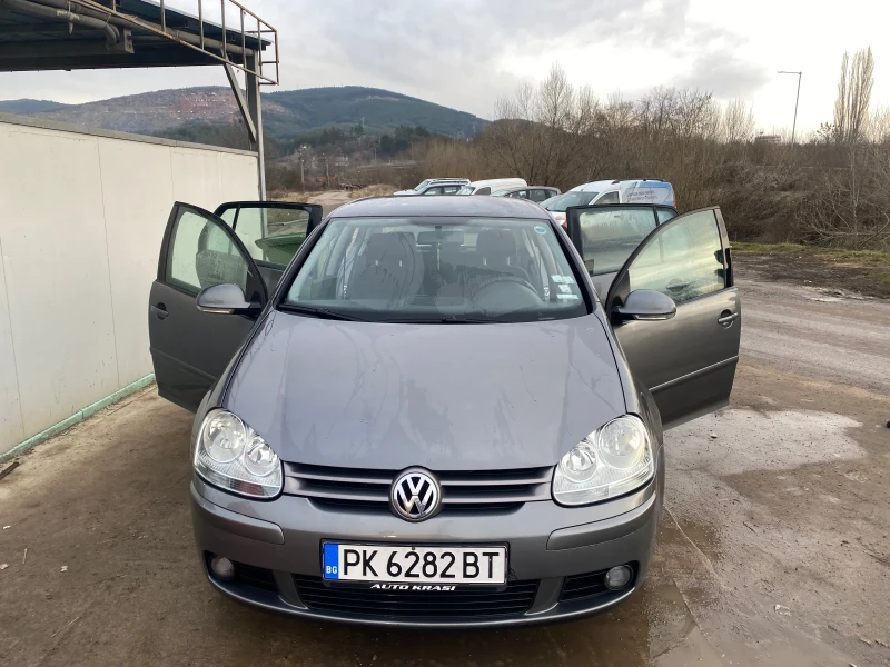 VW Golf, снимка 4 - Автомобили и джипове - 48838462