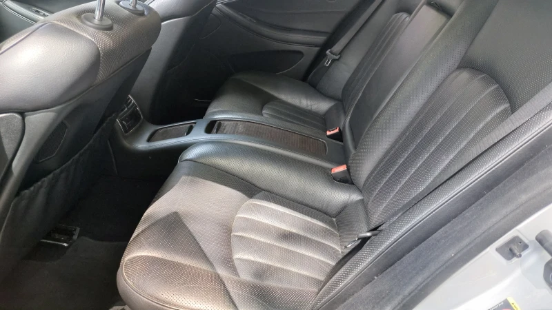 Mercedes-Benz CLS 500, снимка 15 - Автомобили и джипове - 52093855