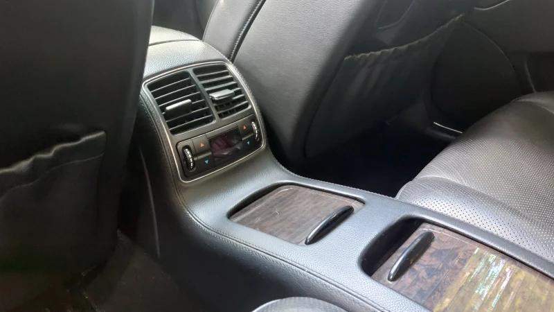 Mercedes-Benz CLS 500, снимка 16 - Автомобили и джипове - 52093855