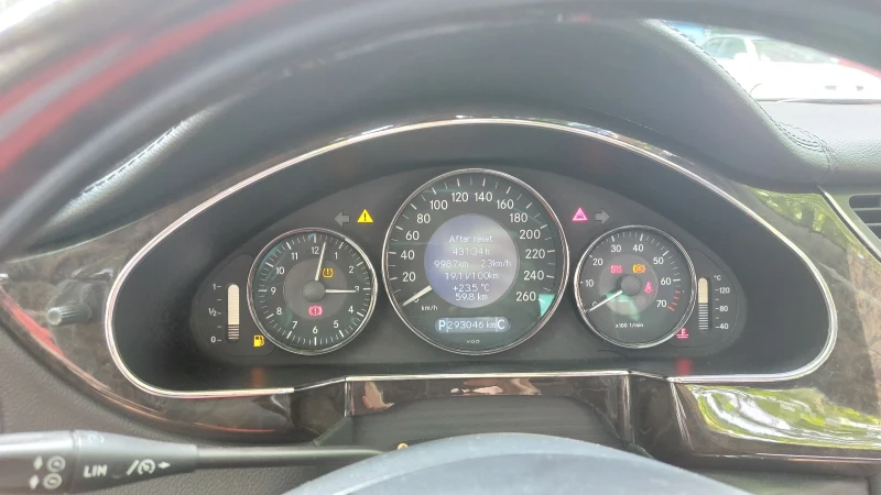Mercedes-Benz CLS 500, снимка 13 - Автомобили и джипове - 52093855