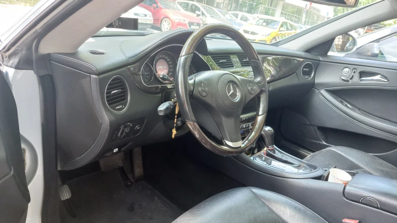 Mercedes-Benz CLS 500, снимка 9 - Автомобили и джипове - 52093855