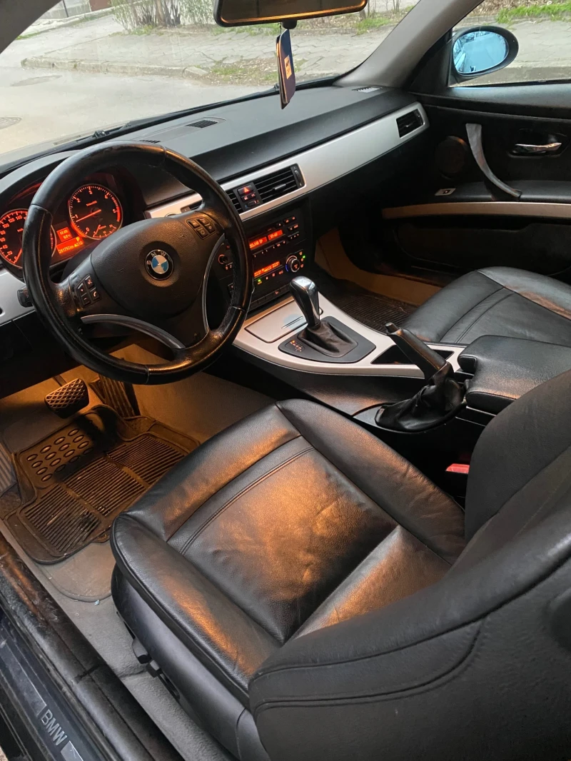 BMW 320 X-Drive, снимка 8 - Автомобили и джипове - 52338763