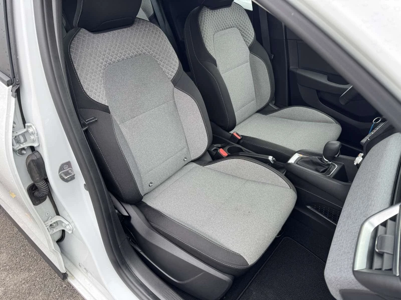 Renault Clio E-TECH HYBRID, снимка 9 - Автомобили и джипове - 51972387