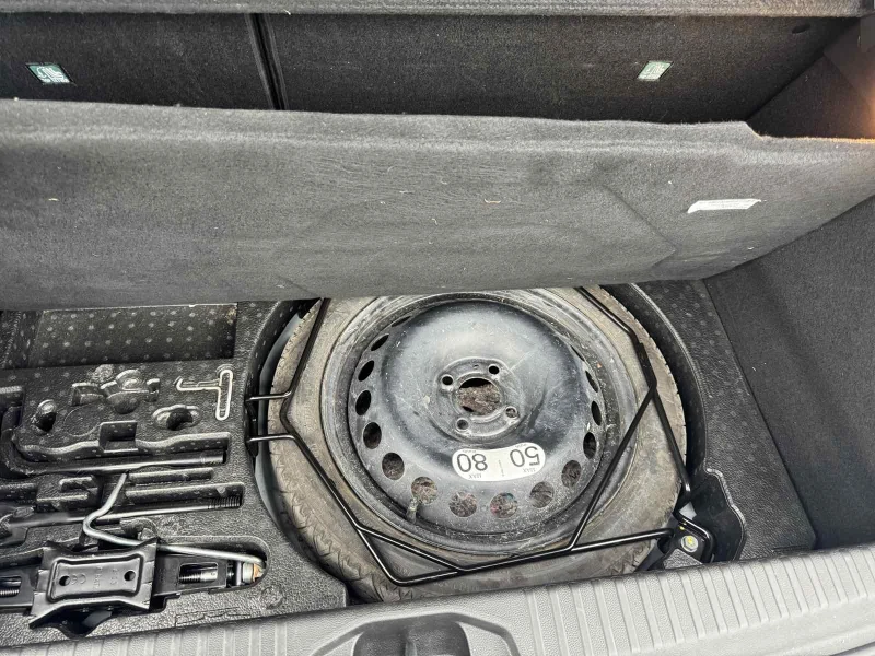 Renault Clio E-TECH HYBRID, снимка 11 - Автомобили и джипове - 51972387