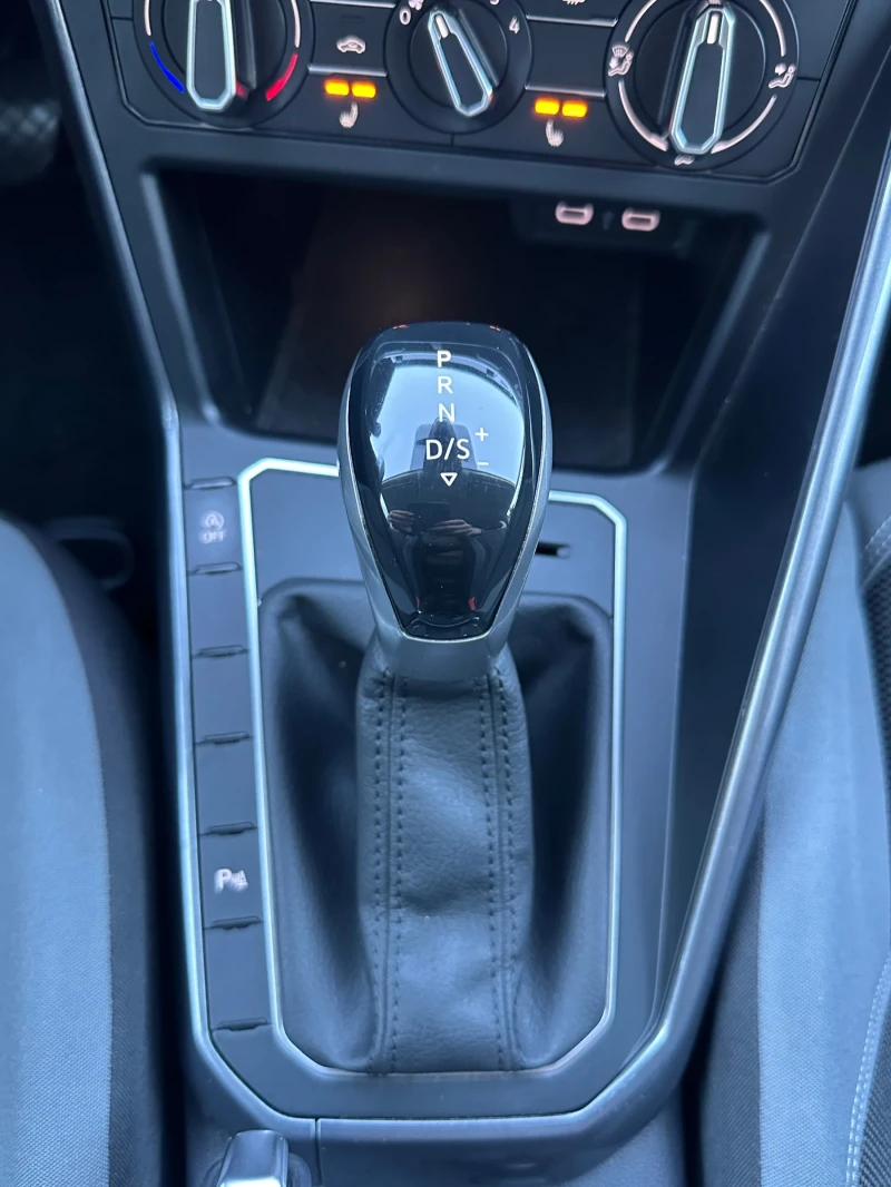 VW Polo Автоматик Гаранция до 2028, снимка 16 - Автомобили и джипове - 52057173