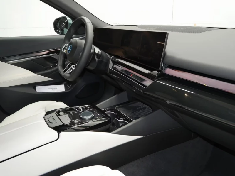 BMW i5 40/394HP/-SPORT/ACC/XDRIVE/360/H&K/HUD/858v, снимка 8 - Автомобили и джипове - 53087707
