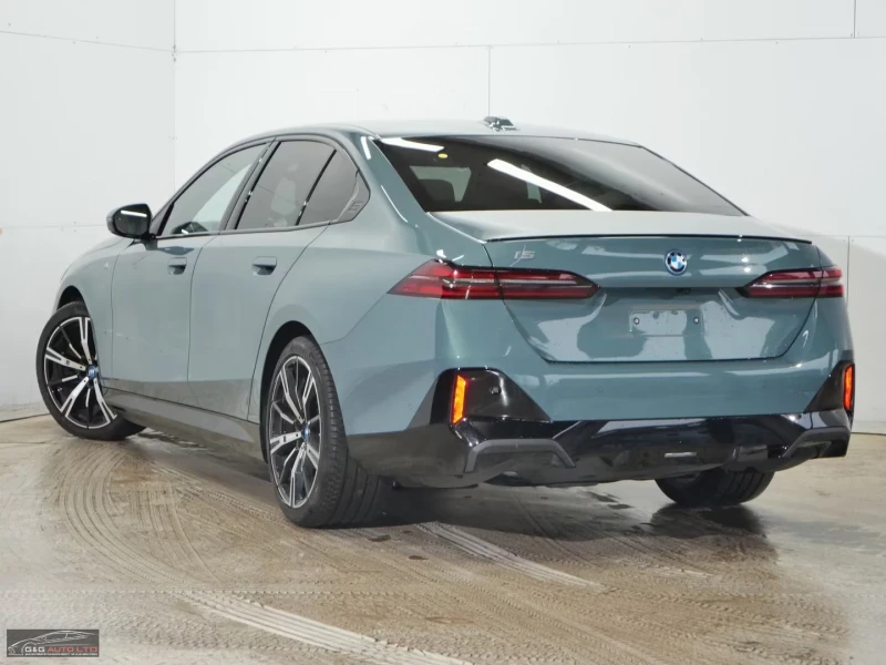 BMW i5 40/394HP/-SPORT/ACC/XDRIVE/360/H&K/HUD/858v, снимка 2 - Автомобили и джипове - 53087707