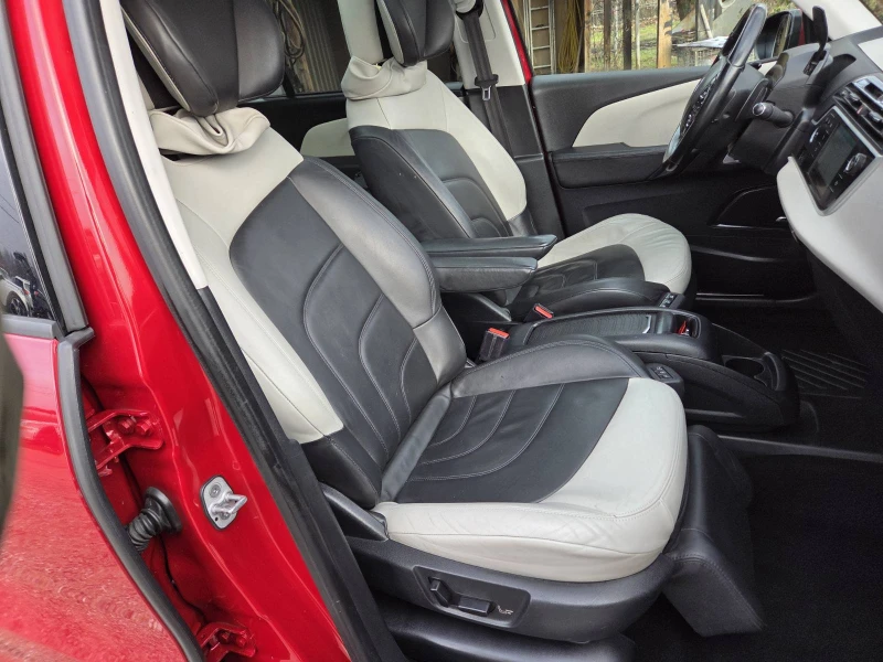 Citroen Grand C4 Picasso 2.0 HDI 180 kc. FACE EXCLUSIVE PANORAMA TV, снимка 7 - Автомобили и джипове - 53101207